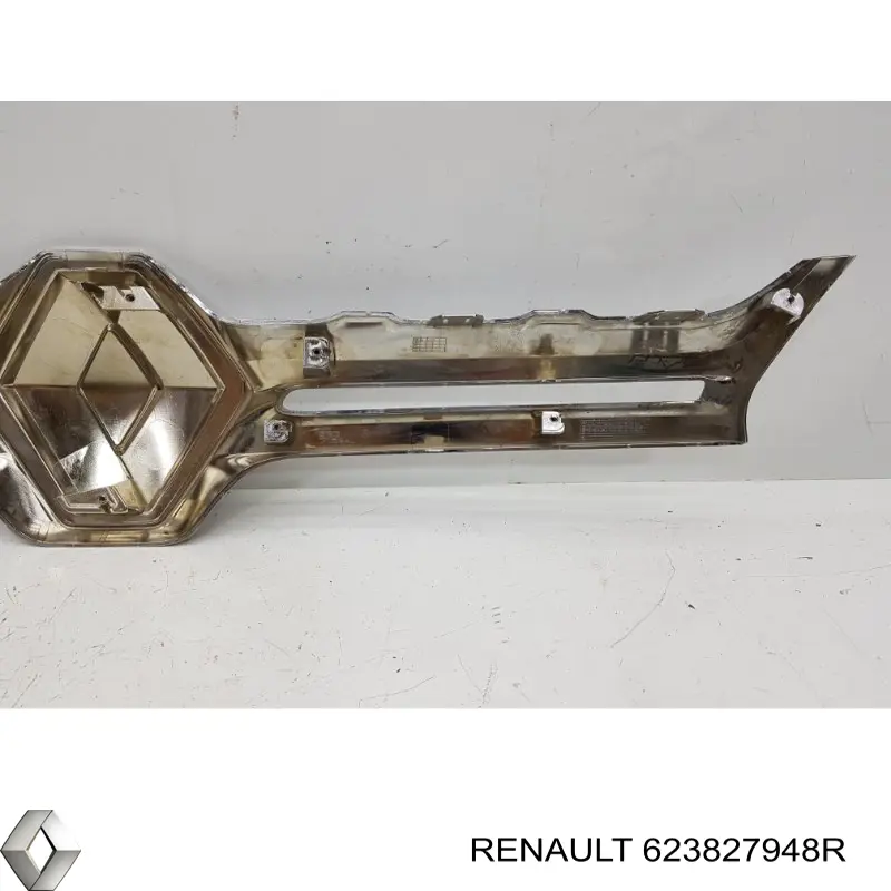 Moldura de la rejilla del radiador Renault (RVI) 623827948R precio, desde 91,86 EUR