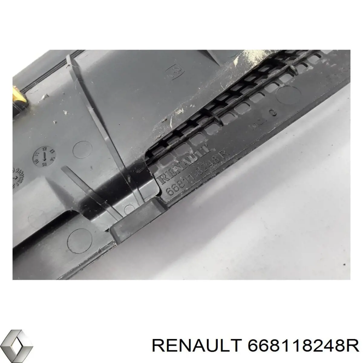Panel superior del parabrisas Renault (RVI) 668118248R precio, desde 103,09 EUR