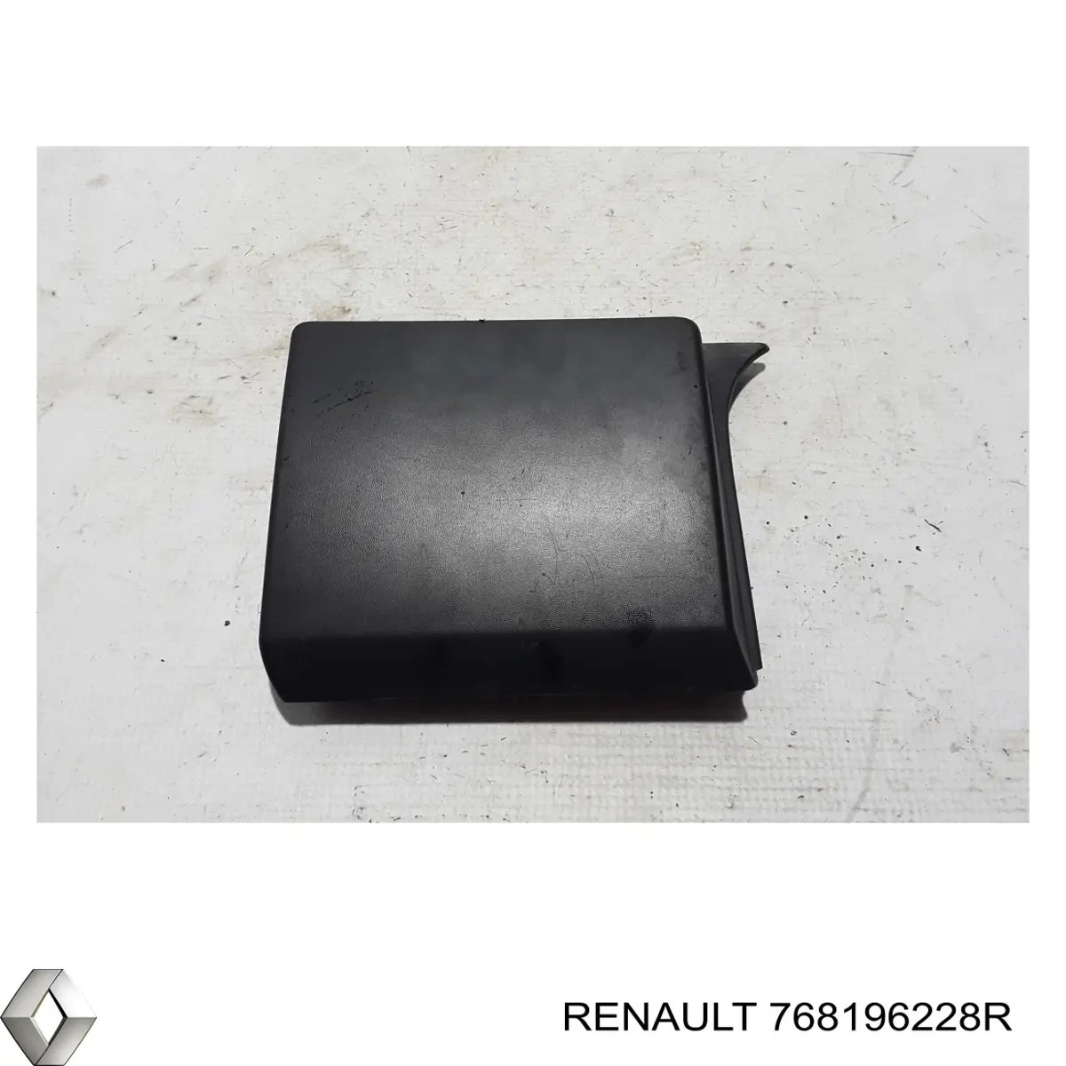 Comprar 768196228R Renault (RVI) Moldura exterior del pilar delantero izquierdo