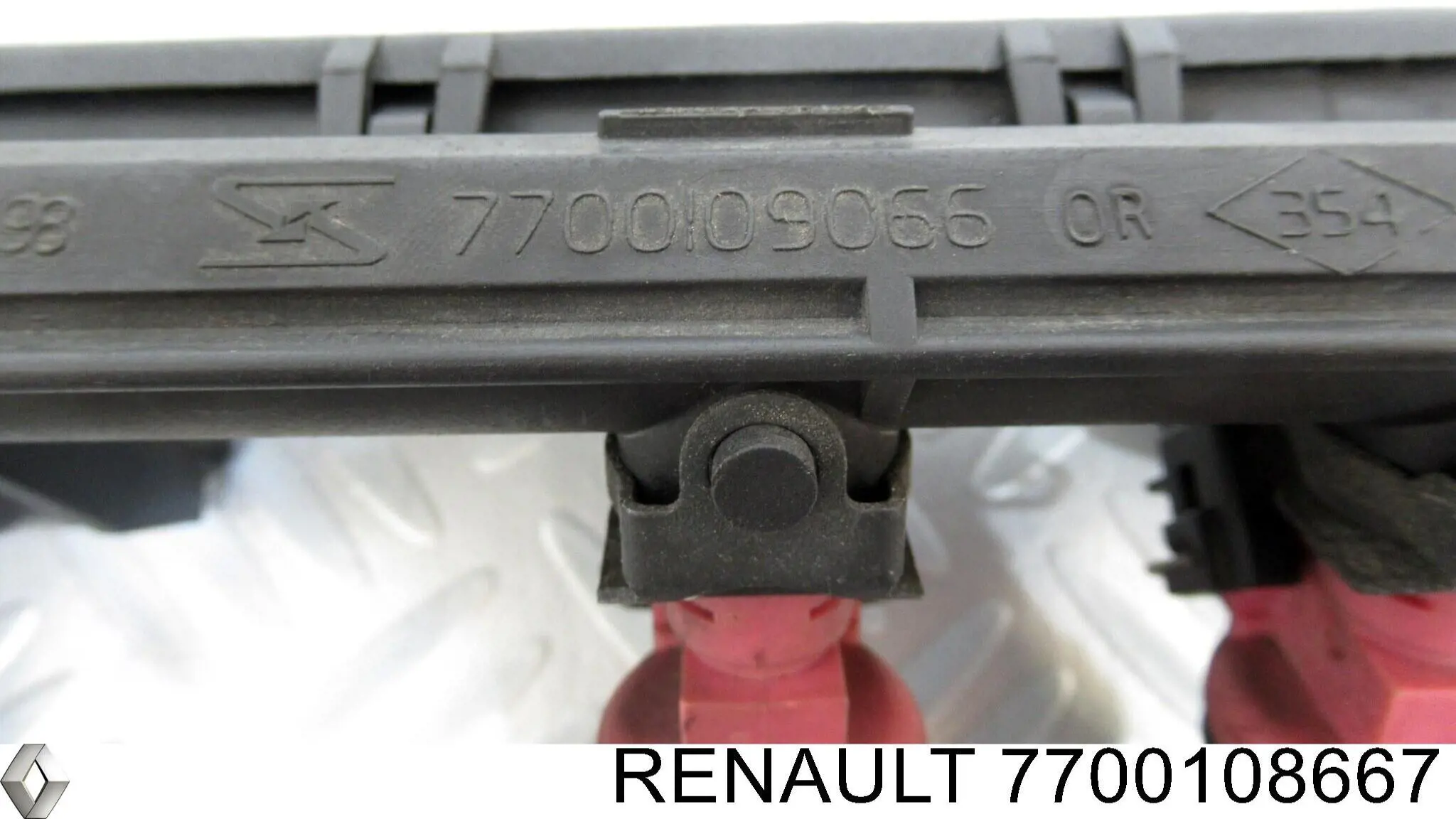 Comprar 7700108667 Renault (RVI) Rampa de combustible