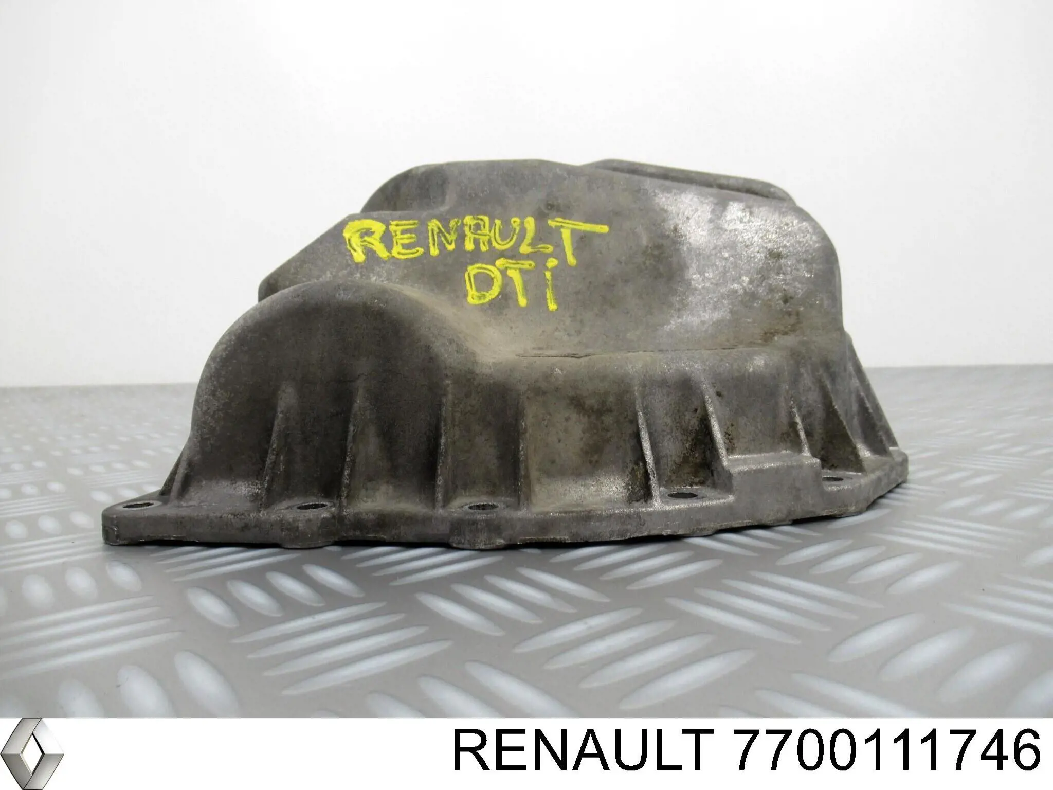 Cárter de aceite del motor Renault (RVI) 7700111746