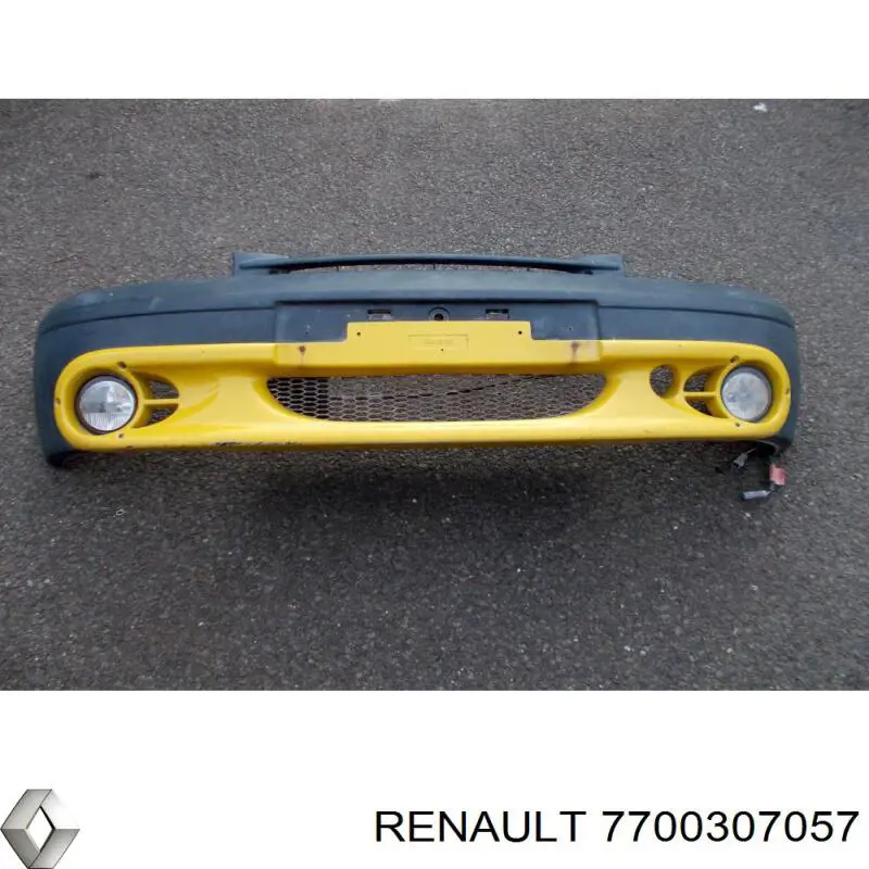 7700307057 Renault (RVI) paragolpes delantero