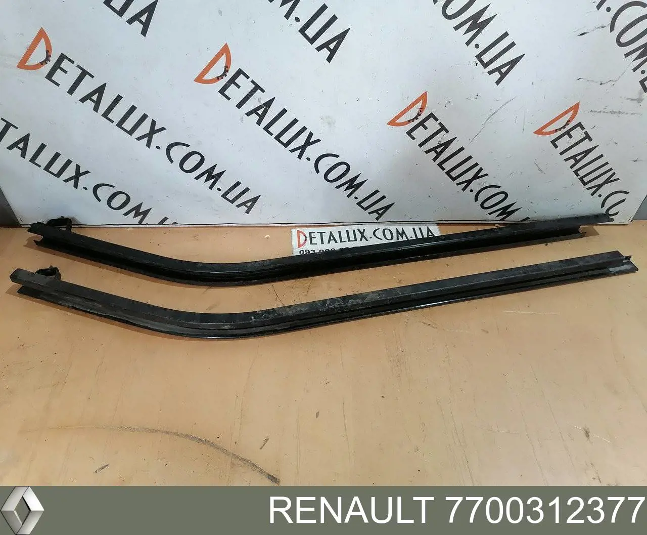 Carril guía inferior derecho de puerta corrediza Renault (RVI) 7700312377 precio, desde 202,96 EUR