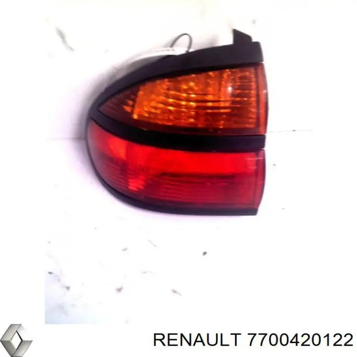 7700420122 Renault (RVI) Piloto trasero izquierdo