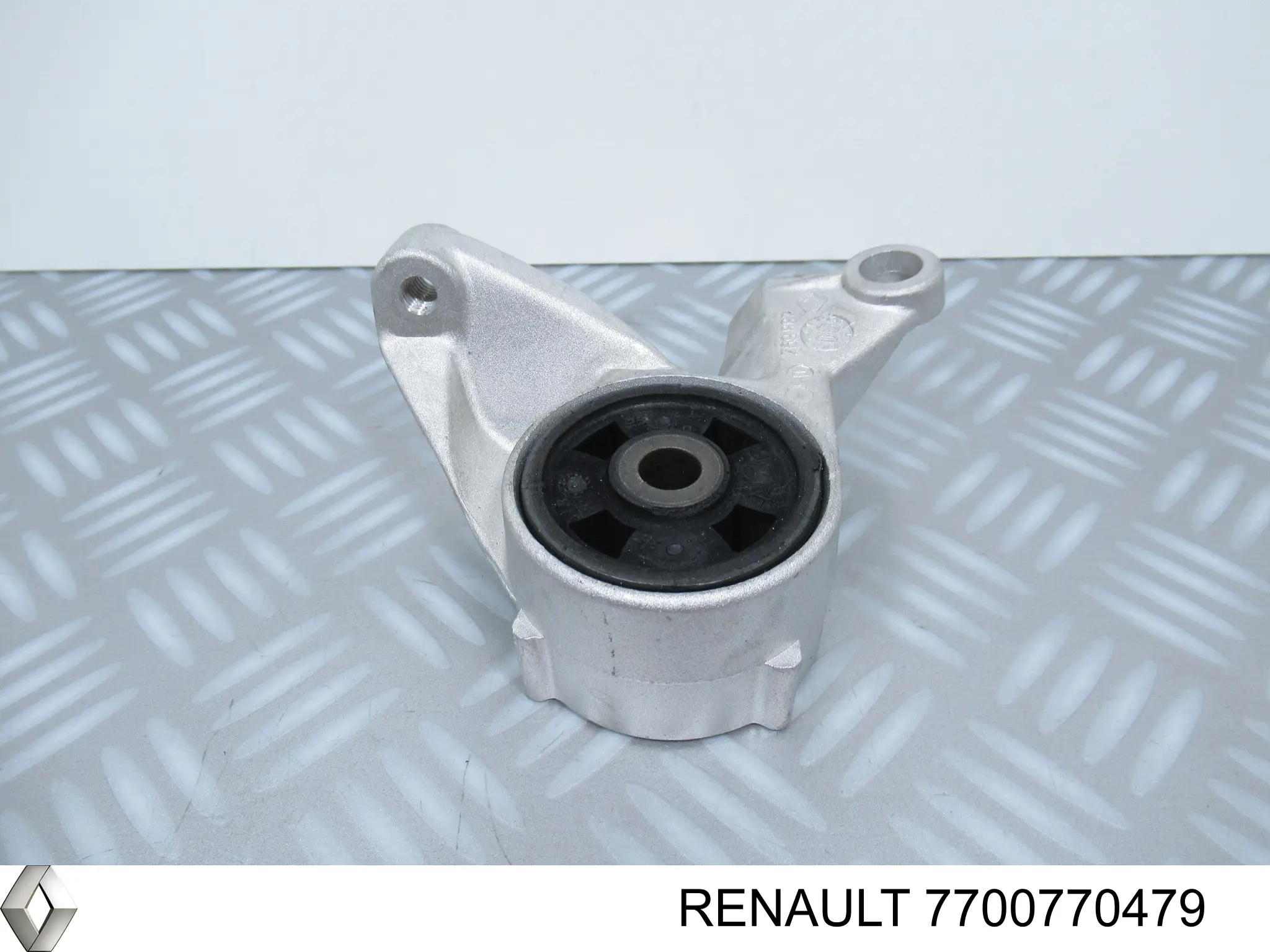 7700770479 Renault (RVI) Soporte inferior izquierdo del motor