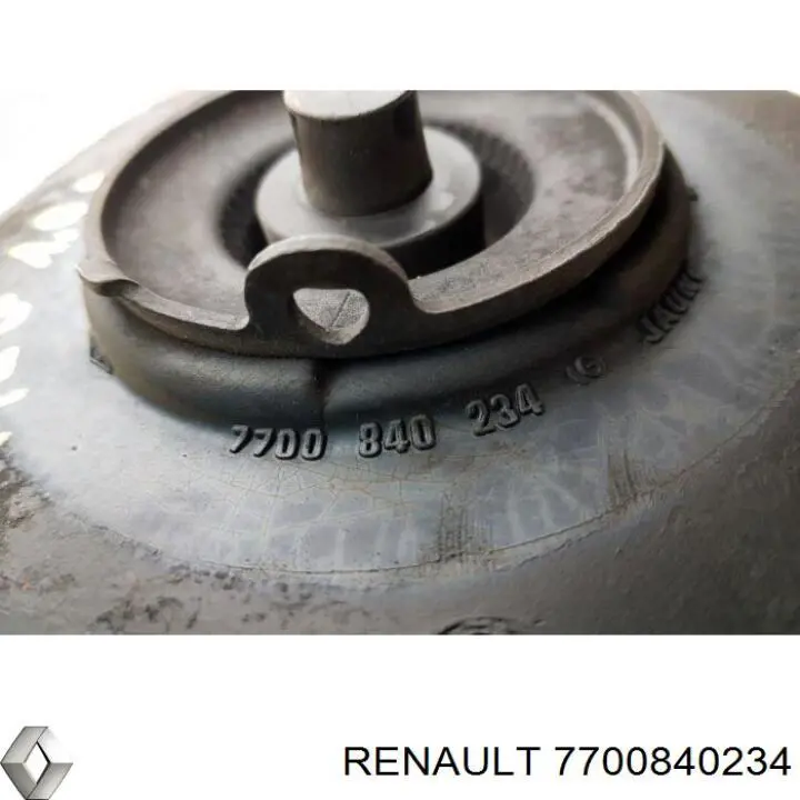 7700840234 Renault (RVI) soporte amortiguador delantero