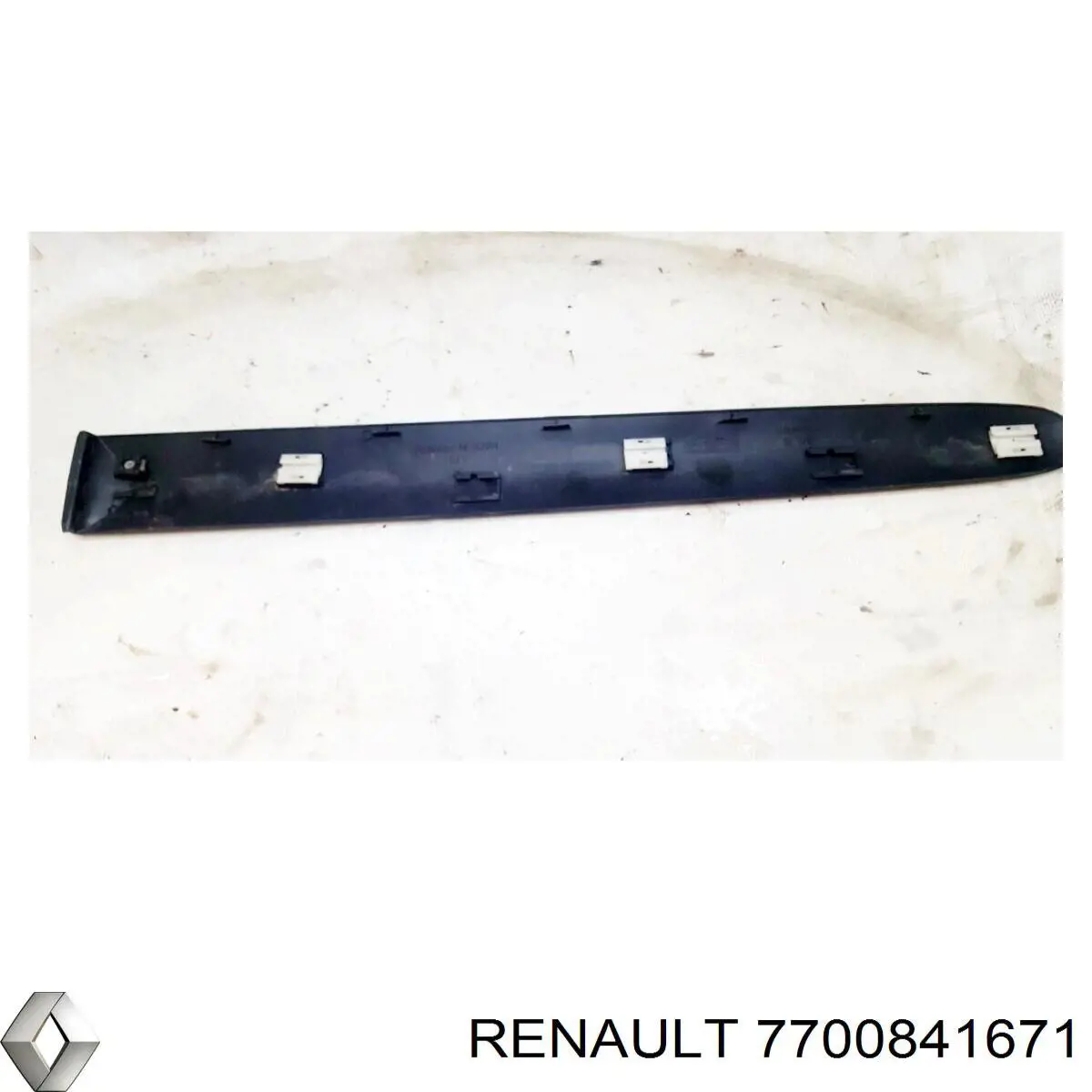 7700841671 Renault (RVI) moldura puerta trasera izquierda
