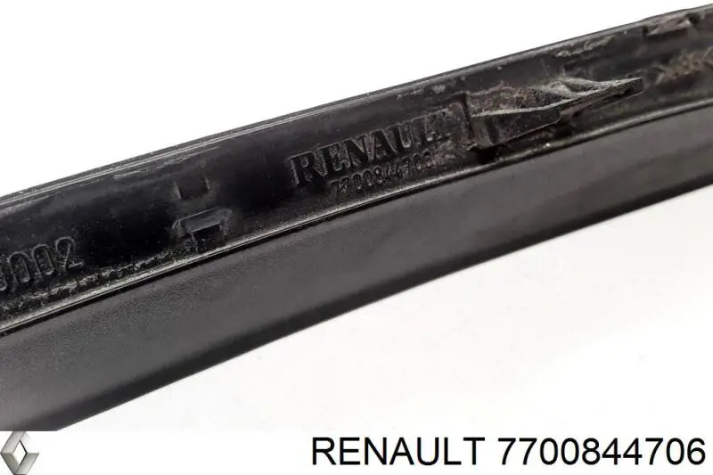 Lampara de luz de freno adicional  Renault (RVI) 7700844706 precio, desde 96,98 EUR