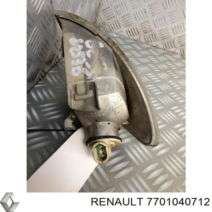 Intermitente izquierdo 7701040712 Renault (RVI)
