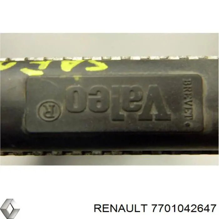 7701042647 Renault (RVI) radiador refrigeración del motor