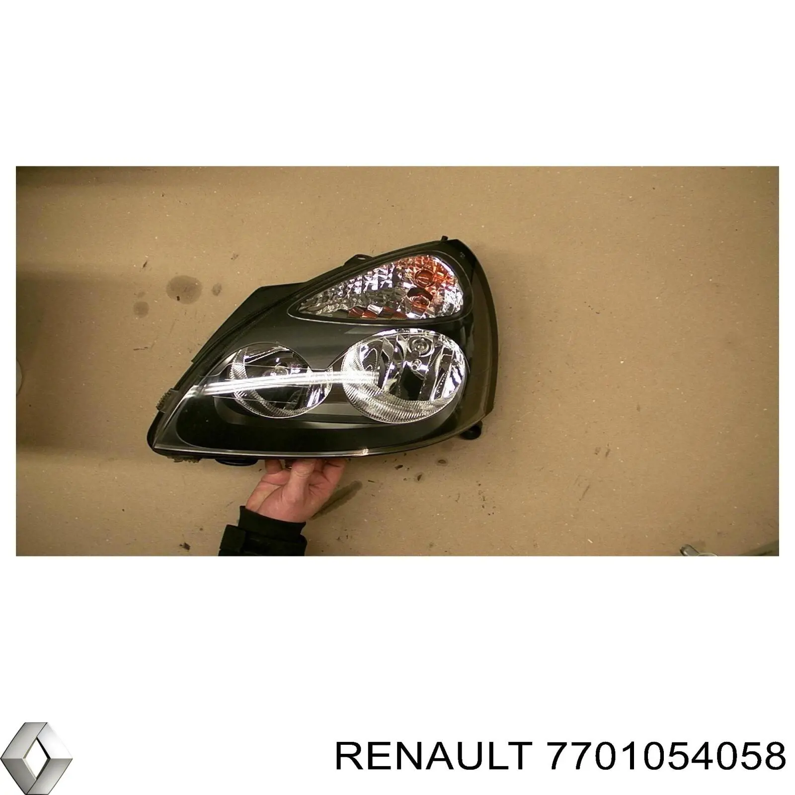 7701054058 Renault (RVI) faro izquierdo