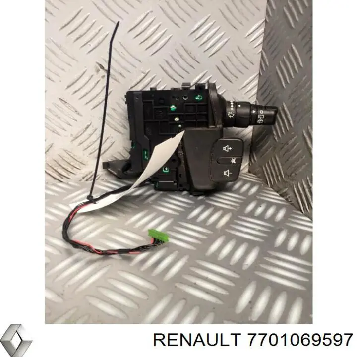Conmutador derecho de la columna de dirección 7701069597 Renault (RVI)