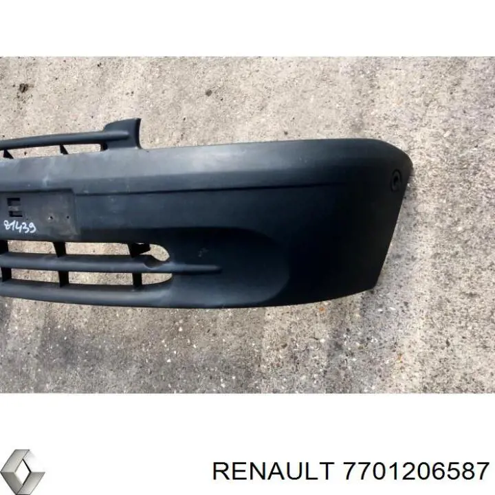 7701206587 Renault (RVI) Paragolpes delantero