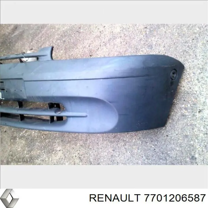 Parachoques delantero Renault (RVI) 7701206587 precio, desde 146,65 EUR