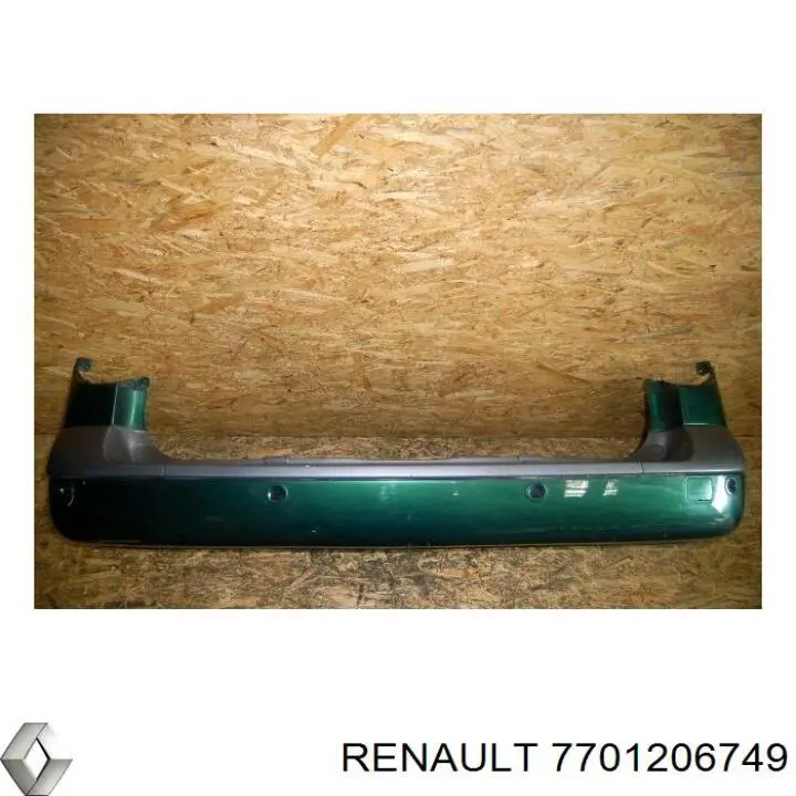 7701206749 Renault (RVI) parachoques trasero