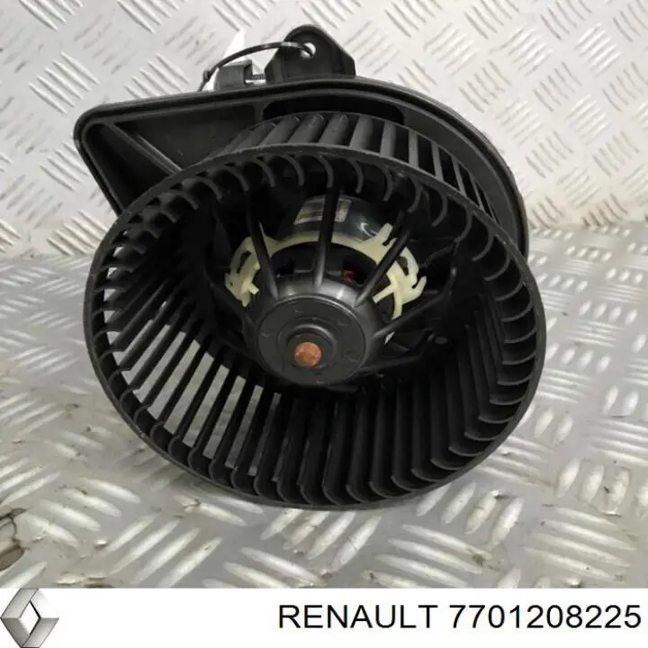 Ventilador de calefacción Renault (RVI) 7701208225 precio, desde 62,44 EUR