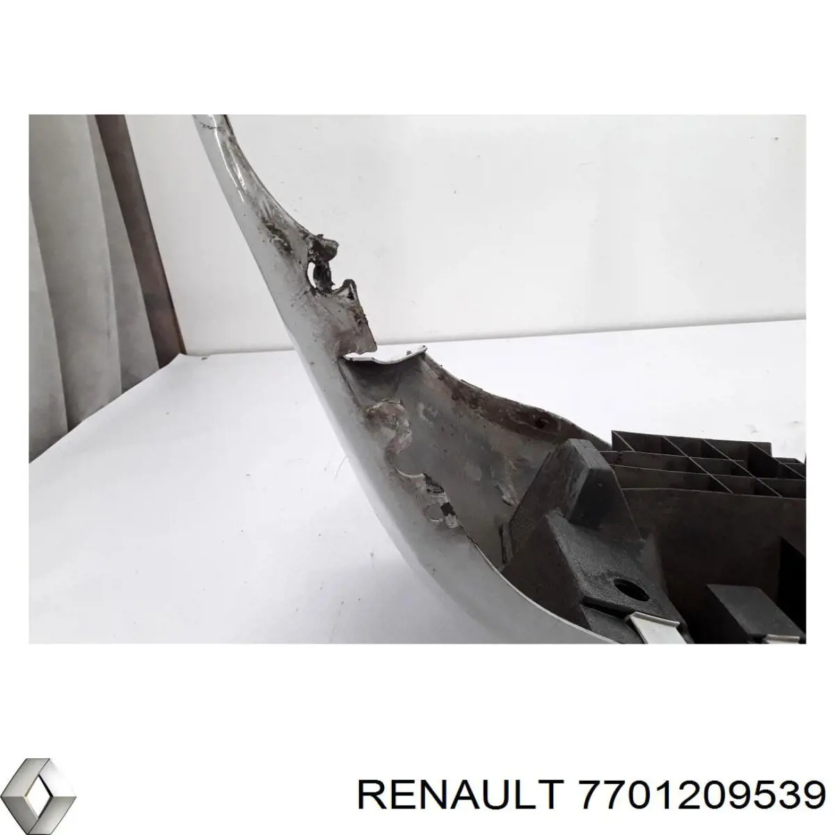 Comprar 7702295499 Renault (RVI) Parachoques