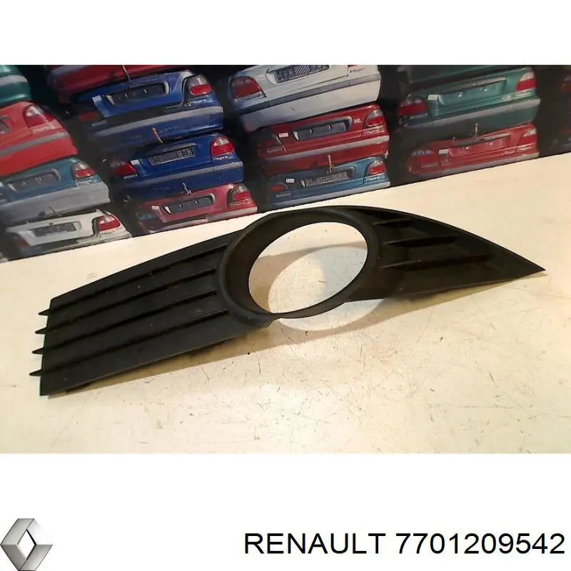 7701209542 Renault (RVI) rejilla de antinieblas, parachoques delantero