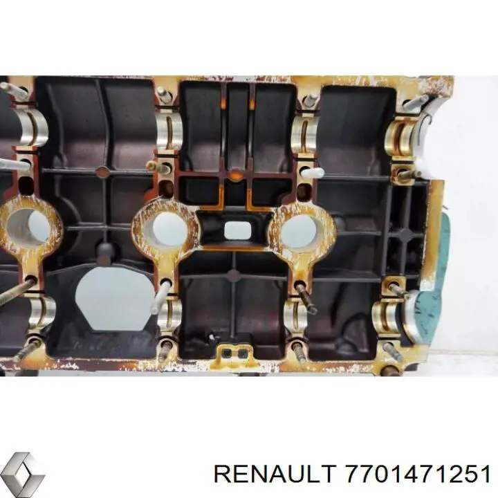 7701472293 Renault (RVI) Cabeza del motor