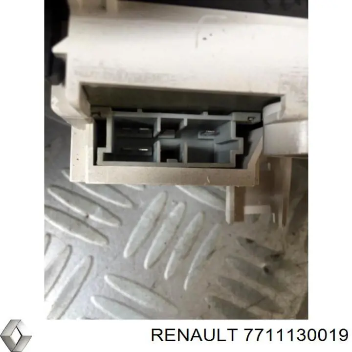 7711130019 Renault (RVI) Unidad de control de la ventilación