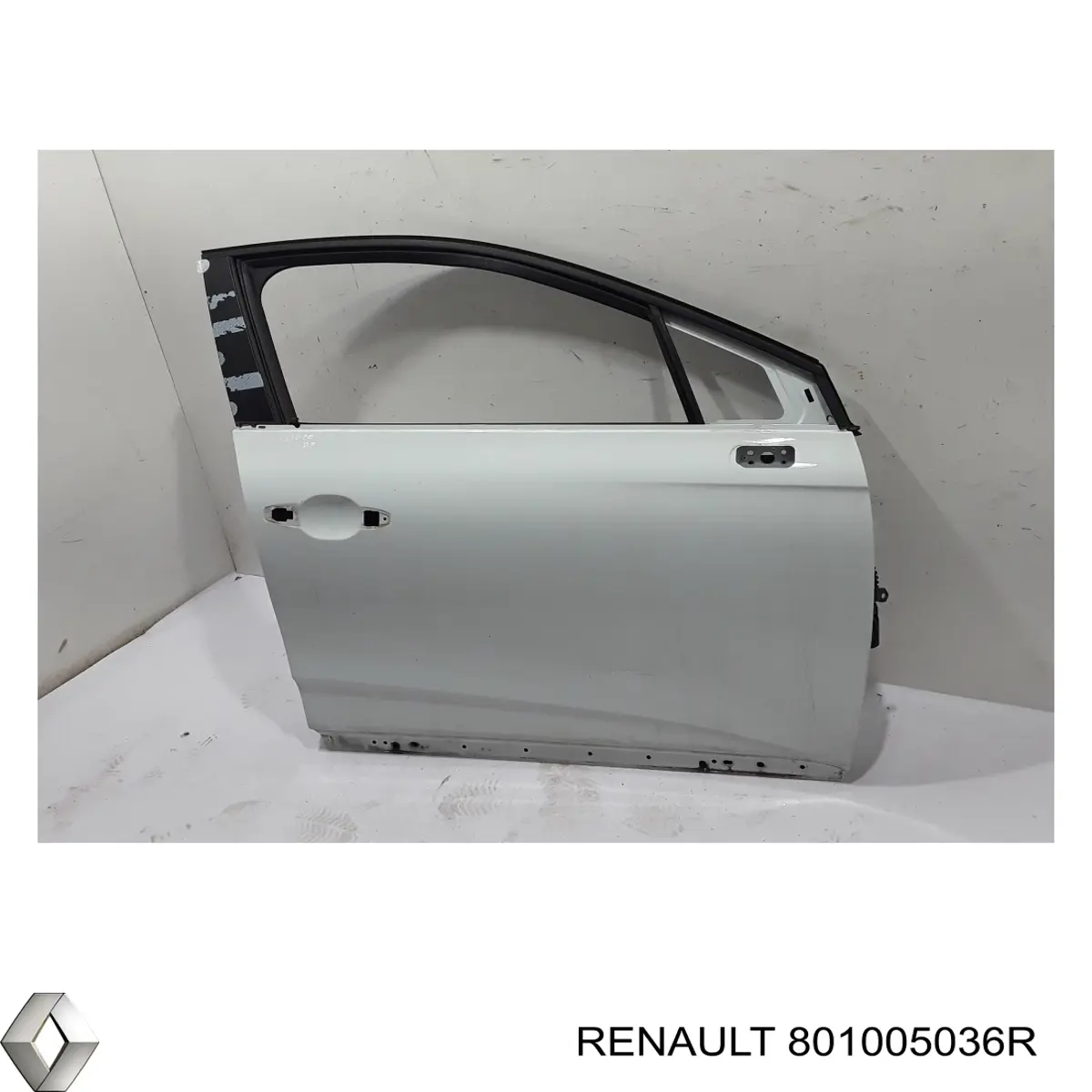 Puerta delantera derecha 801005036R Renault (RVI)
