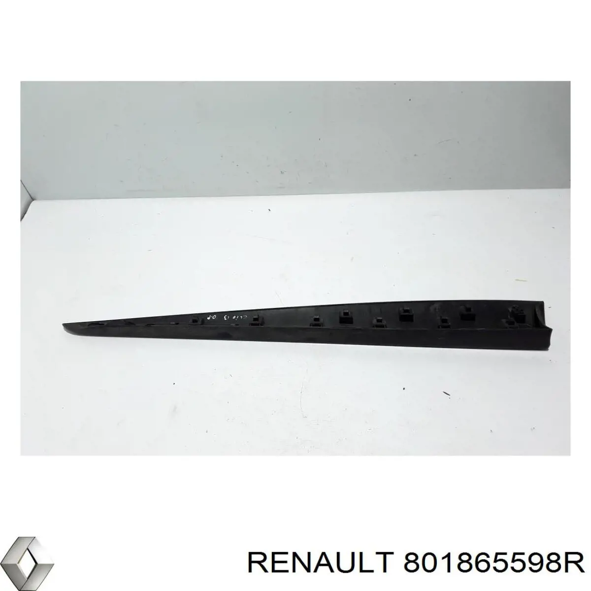 Moldura de puerta delantera derecha Renault (RVI) 801865598R precio, desde 54,90 EUR