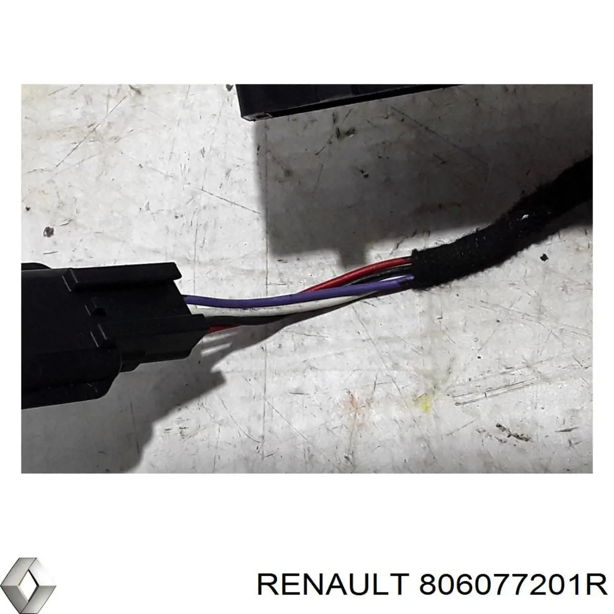 Soporte de manija exterior de puertas izquierdas Renault (RVI) 806077201R precio, desde 38,25 EUR