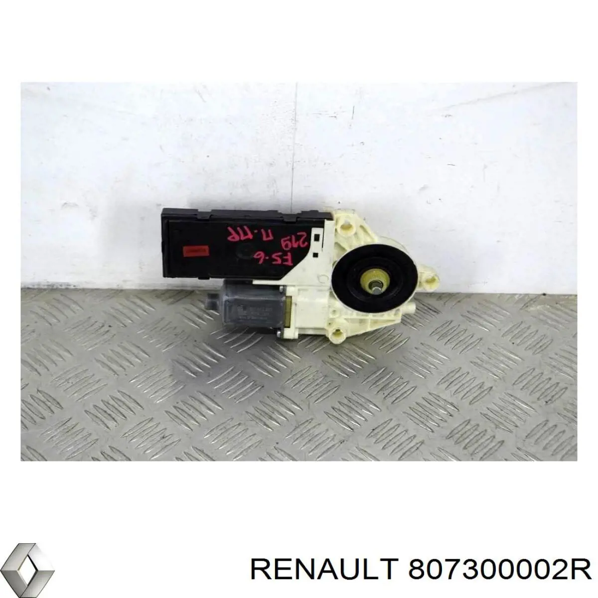 Motor del elevalunas de la puerta delantera derecha Renault (RVI) 807300002R precio, desde 49,37 EUR