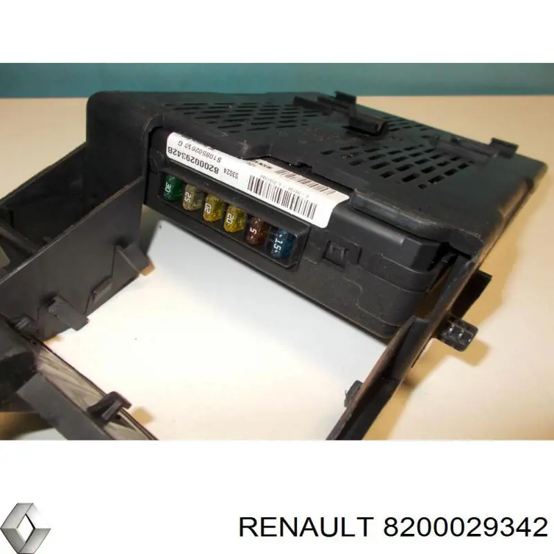 8200029342 Renault (RVI) caja de fusibles