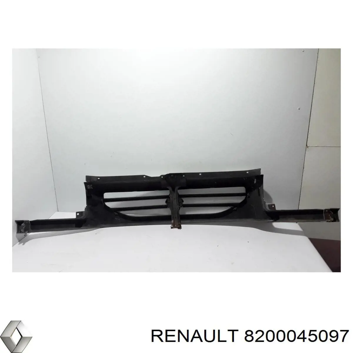 8200045097 Renault (RVI) parrilla
