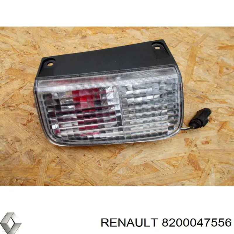 Comprar 8200047556 Renault (RVI) Piloto de marcha atrás derecho