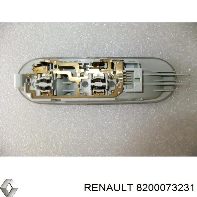 Comprar 8200073231 Renault (RVI) Luz de techo interior (cabina)