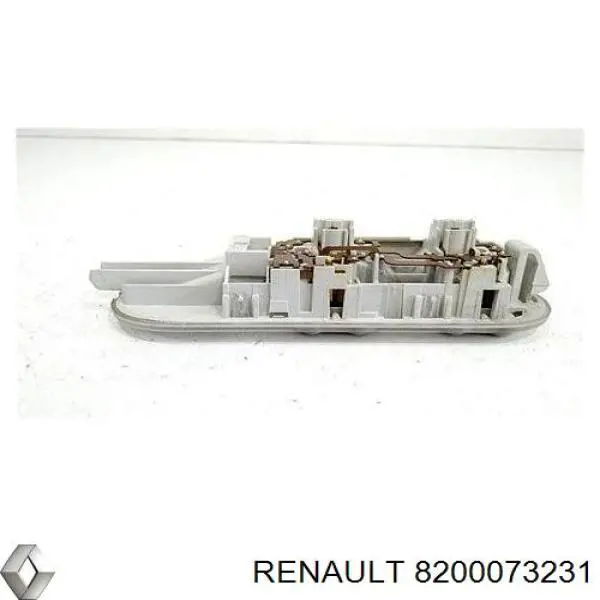 Luz de techo interior (cabina) Renault (RVI) 8200073231 precio, desde 23,23 EUR