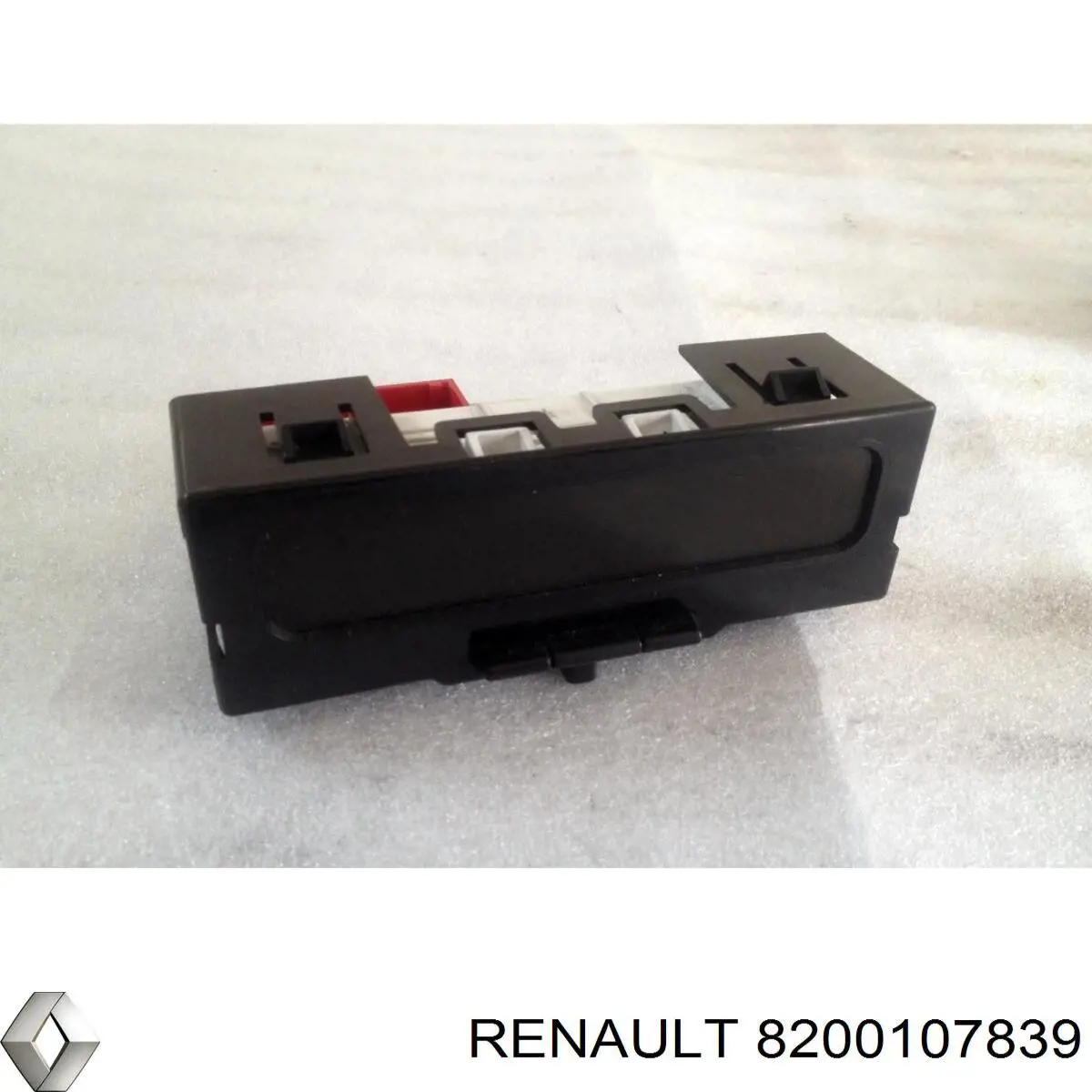 Pantalla multifunción Renault (RVI) 8200107839 precio, desde 27,59 EUR