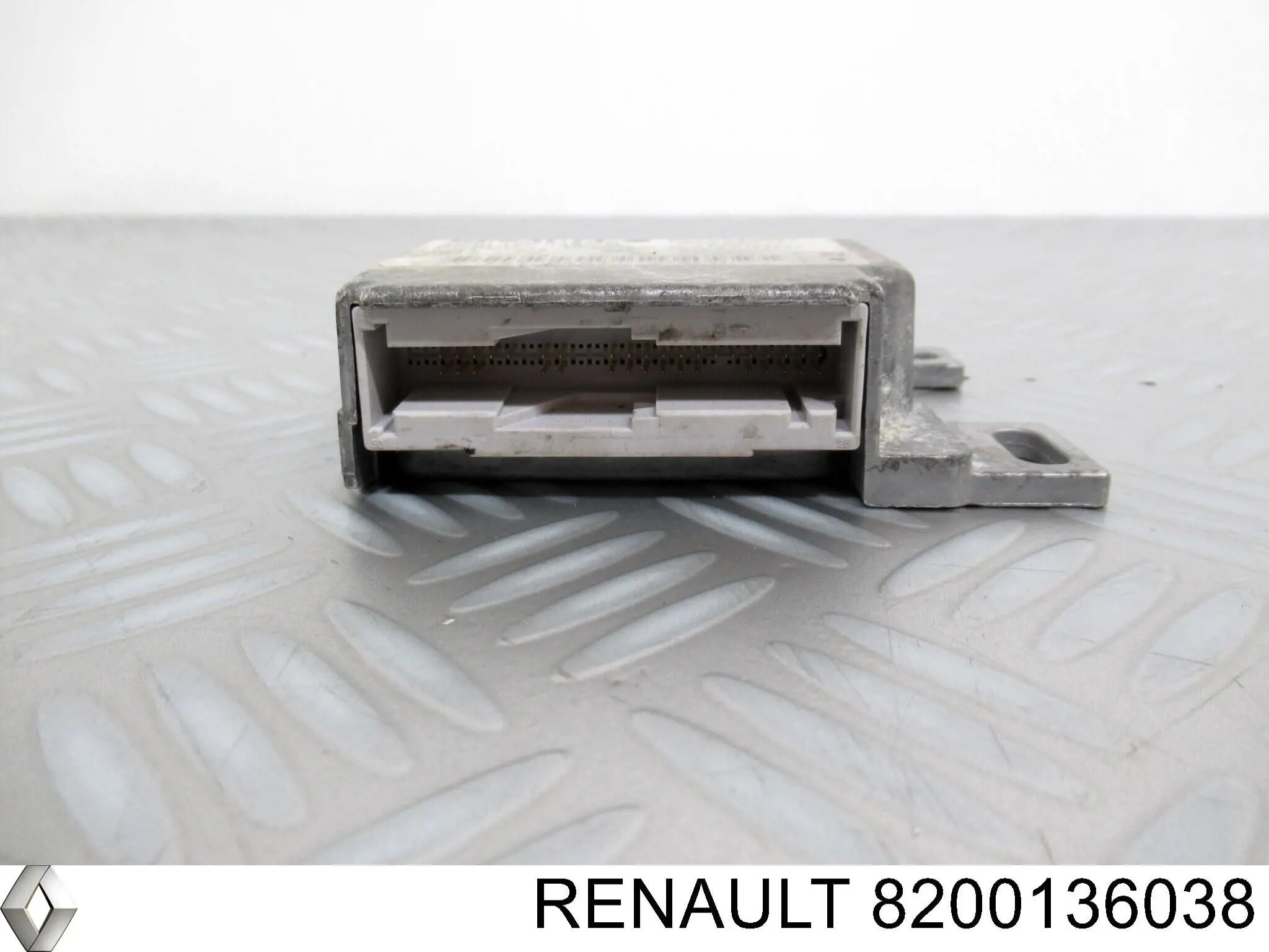 8200136038 Renault (RVI)