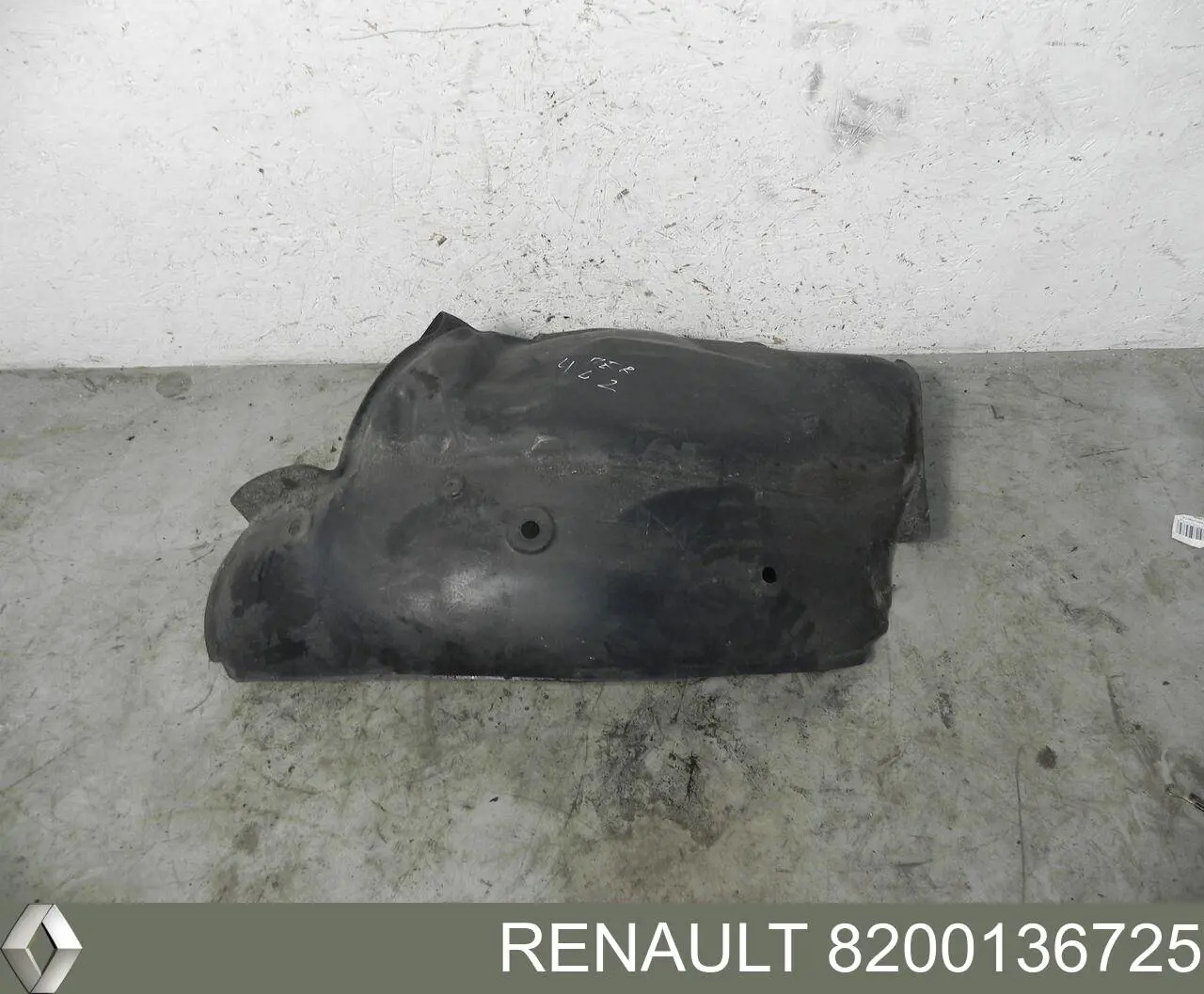 Paso de rueda delantero izquierdo trasero Renault (RVI) 8200136725 precio, desde 40,66 EUR
