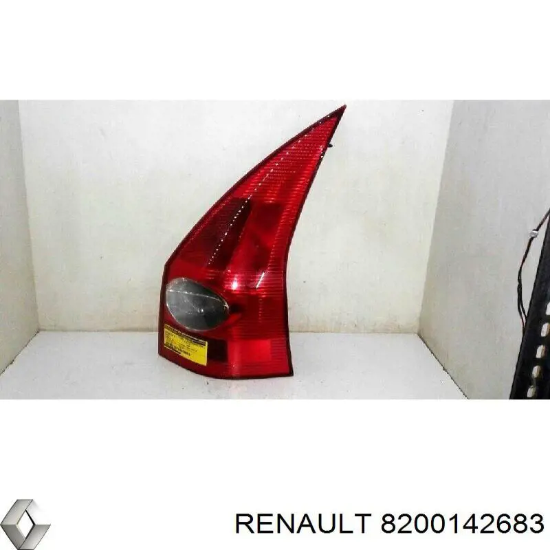 8200142683 Renault (RVI) piloto posterior derecho
