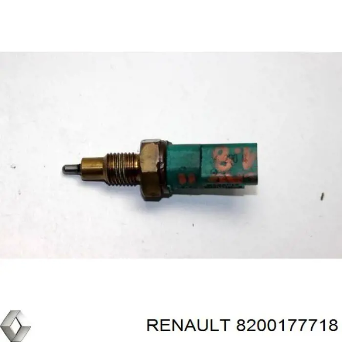Interruptor de marcha atrás  Renault (RVI) 8200177718