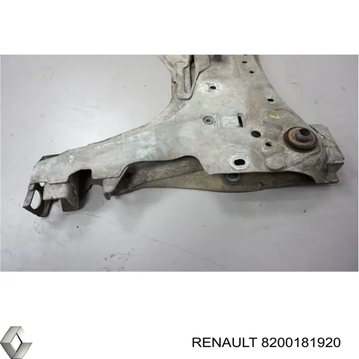 Subchasis delantero soporte motor Renault (RVI) 8200181920 precio, desde 217,06 EUR