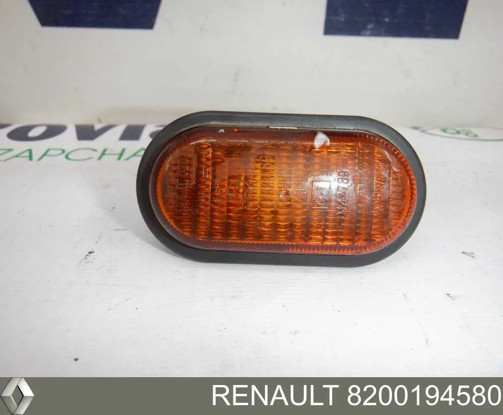 Comprar 8200194580 Renault (RVI) Luz intermitente de guardabarros