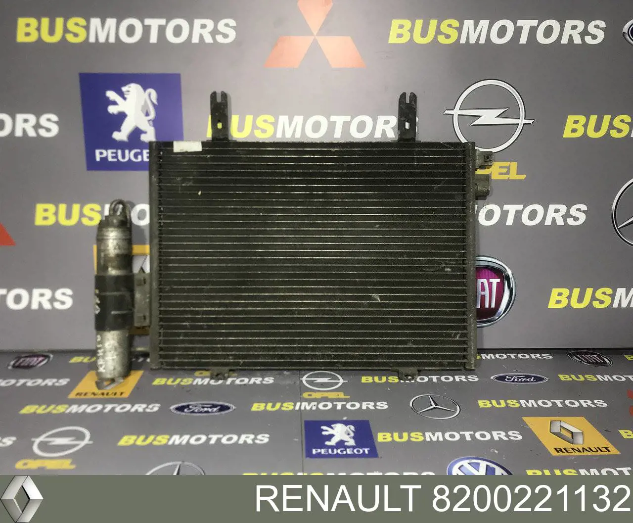 Comprar 8200221132 Renault (RVI) Condensador de aire acondicionado