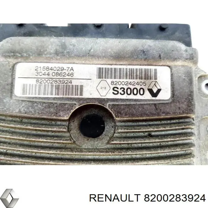 ECU 8200283924 Renault (RVI)