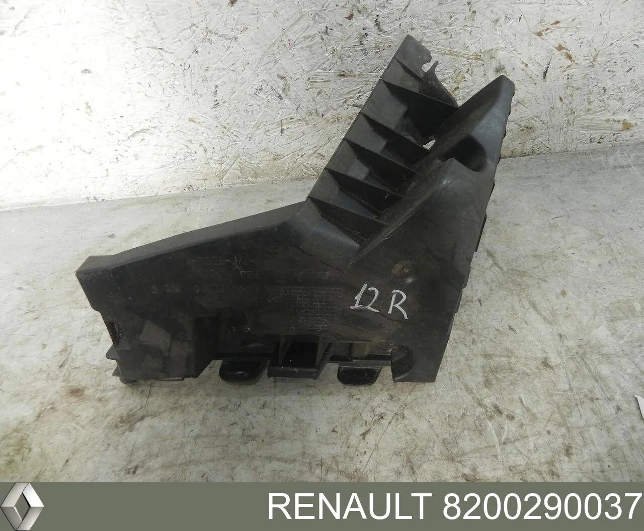 Soporte de parachoques trasero izquierdo Renault (RVI) 8200290037 precio, desde 23,14 EUR