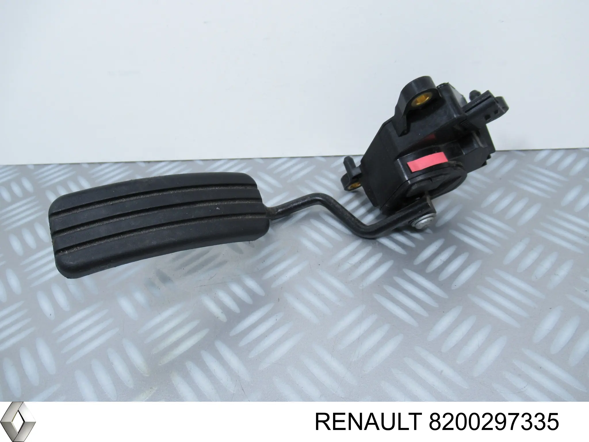 Comprar 8200297335 Renault (RVI) Pedal del acelerador