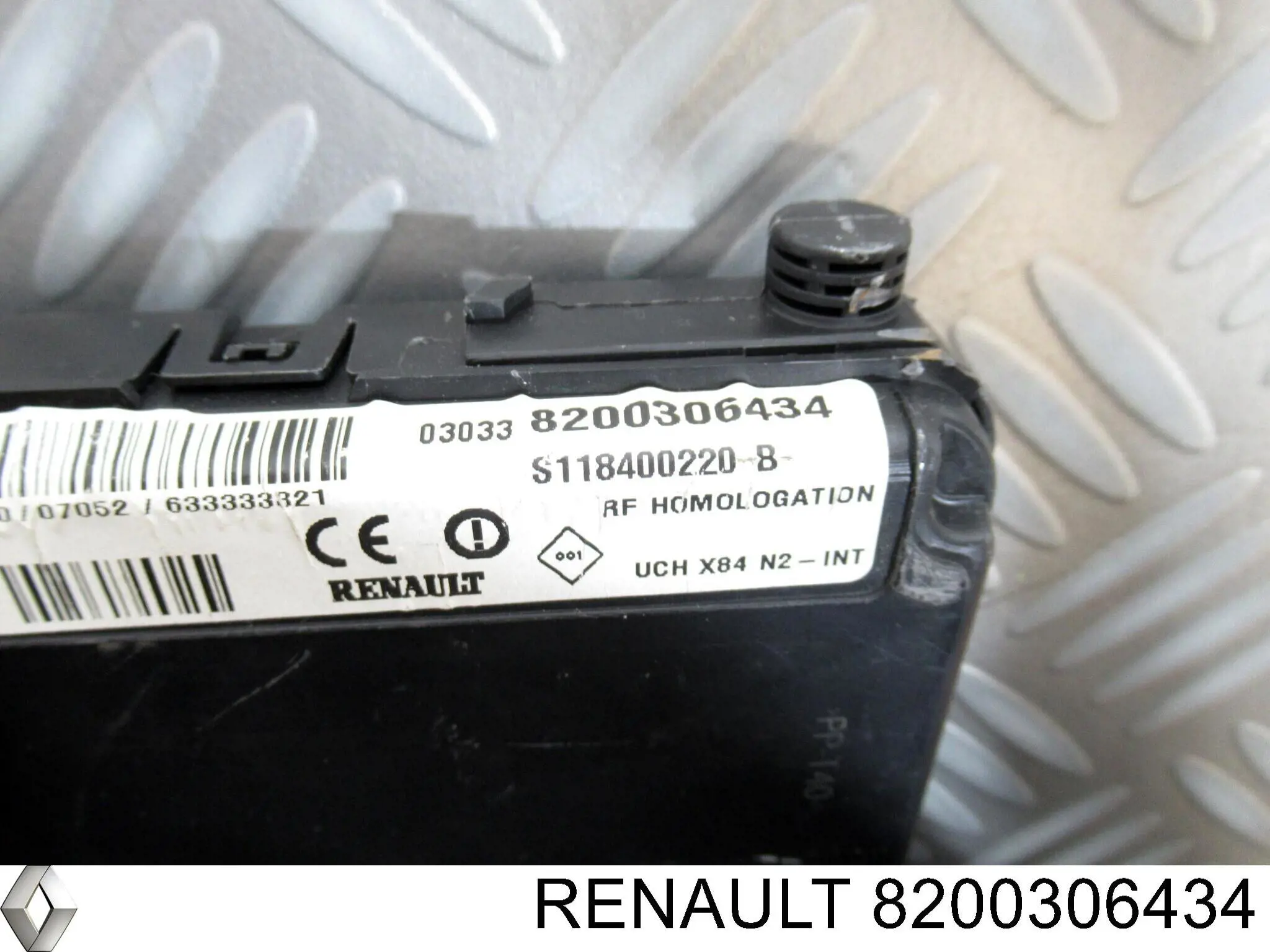 8200306434 Renault (RVI) Caja de relés y fusibles
