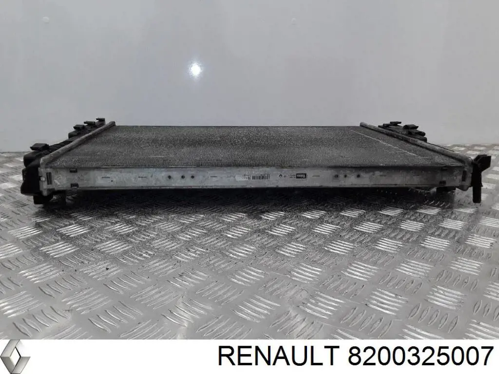 Água radiador Renault (RVI) 8200325007 precio, desde 85,67 EUR