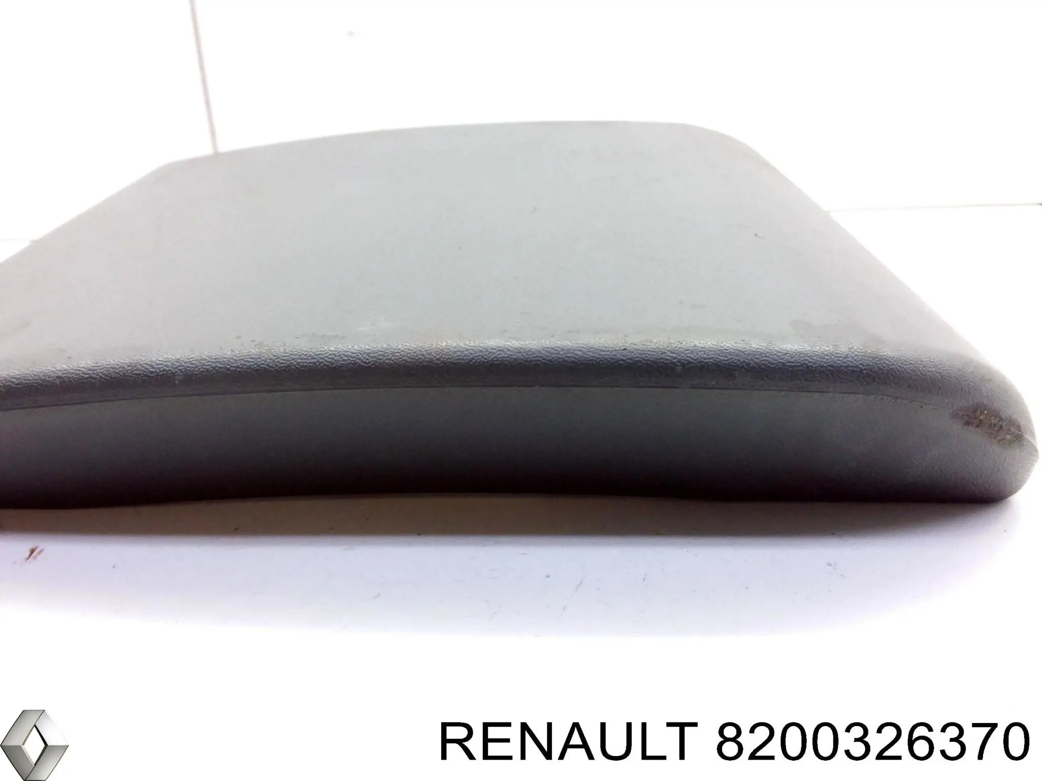 8200326370 Renault (RVI) ajuste pilar cuerpo exterior central izquierdo