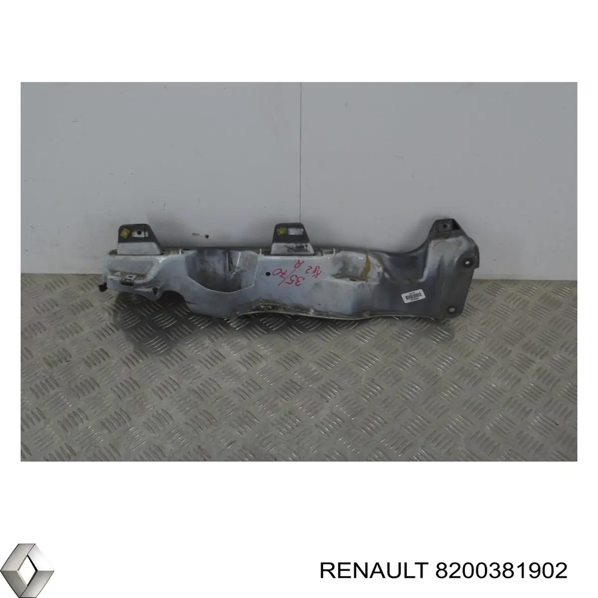 Comprar 8200381902 Renault (RVI) Soporte superior del guardabarros delantero derecho