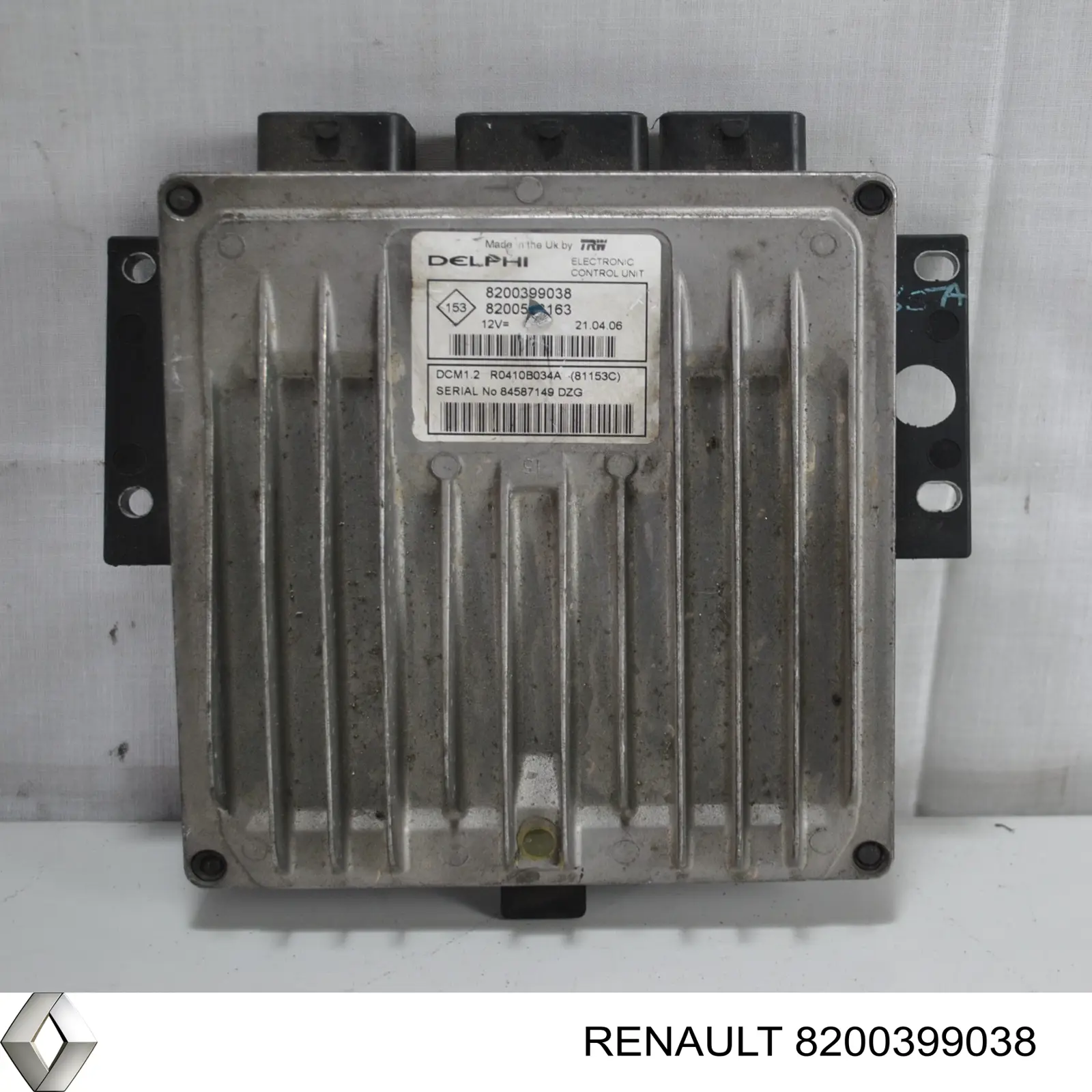 Módulo de control del motor Renault (RVI) 8200399038