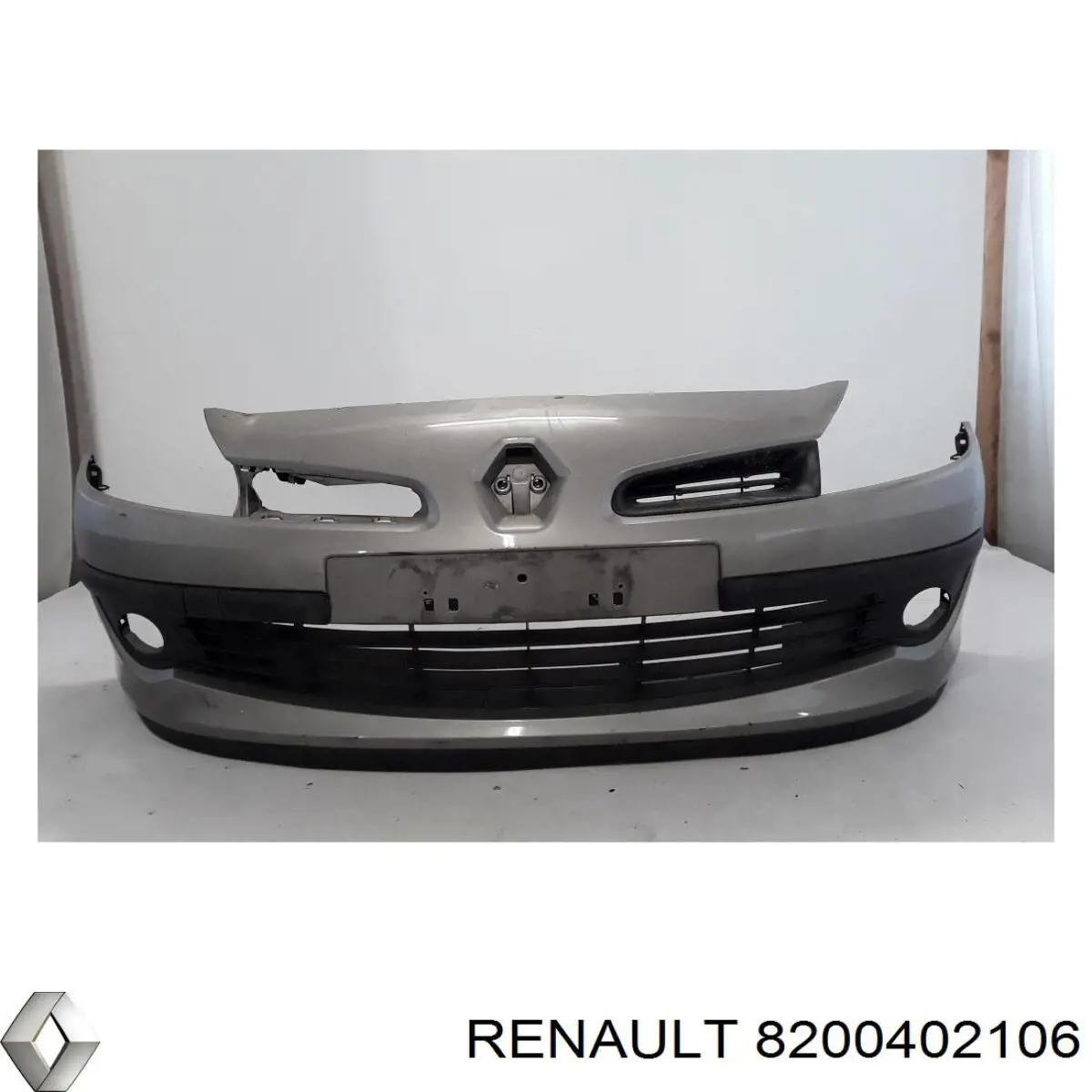 Paragolpes 8200402106 Renault (RVI)